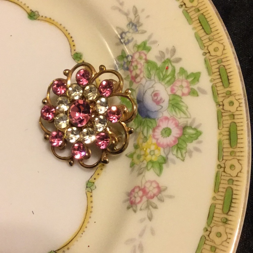 Sparkly brooch